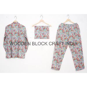 ชุดนอนผ้าฝ้ายคอวีลายดอกไม้สำหรับผู้หญิง สไตล์ลำลองสำหรับฤดูร้อน ชุดนอนยาวเซ็กซี่ ชุดนอนเพื่อนเจ้าสาว - Product Image 5