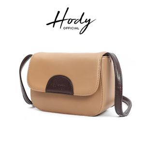 Sac à bandoulière Mona de luxe authentique en cuir synthétique premium avec doublure en satin et détail de sangle tressée unique - Product Image 6