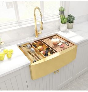 Évier de cuisine en laiton personnalisé, fait main, de qualité supérieure, style farmhouse, résistant à la corrosion, design élégant pour les acheteurs Alibaba mondiaux - Product Image 3