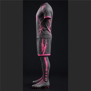 Conjunto de Camiseta de Fútbol Personalizada Mighty Eagles para Hombre, Diseño Negro con Estampado de Rayos Rosados, Sublimada, Transpirable, Ajuste Atlético, para Todas las Temporadas - Product Image 3