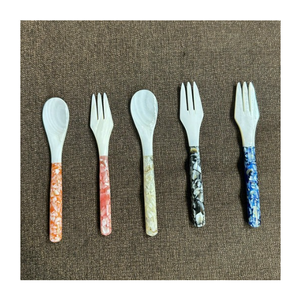 Cuillère en nacre de haute qualité pour restaurants, cuillère en coquille durable, petite taille, cuillères en nacre pour une présentation de table luxueuse - Product Image 1