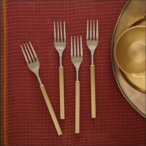 Juego de cubiertos de acero inoxidable con soporte, cubiertos plateados con acabado espejo, tenedores, cucharas y cuchillos para cocina moderna, perfecto para la mesa de comedor. - Product Image 2