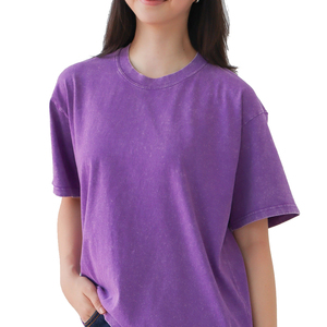 เสื้อยืดแขนสั้นทรงปกติสำหรับผู้หญิง ผ้าโพลีเอสเตอร์ผสมสแปนเด็กซ์ ลายวินเทจแบบย้อมสีเอซิด  ความยาวระดับเข่า  ถักทออย่างดี เหมาะสำหรับใส่ลำลองในฤดูร้อน - Product Image 1