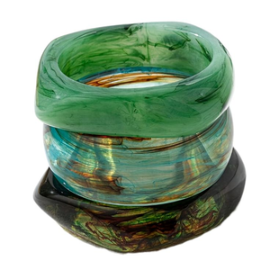 Colección de Brazaletes Elegantes de Resina de Creative Art Zone, Brazaletes Coloridos Hechos a Mano con Acabado Premium para un Estilo Versátil en Fiestas - Product Image 3