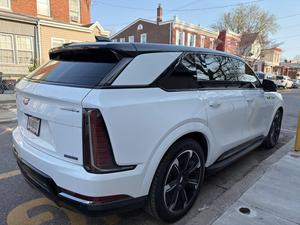 Obtenez un SUV électrique de luxe pleine grandeur d'occasion 2026, édition IQ - Product Image 5