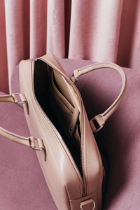 Sac messager en cuir véritable brodé, prix abordable, sac à bandoulière vintage pour homme, sac pour ordinateur portable pour le bureau et les voyages, M/S SHAAD - Product Image 2