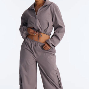 Ensemble court d'été personnalisé pour femme en nylon, coupe-vent uni à manches longues, survêtement en polyester 2 pièces - Product Image 3