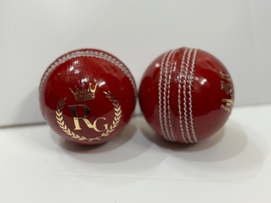 Pelota rosa utilizada para partidos de prueba de día y de noche - Product Image 5