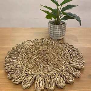 Napperons rustiques en jonc de mer, napperons en forme florale pour la décoration de table de fête de Noël, vente en gros du Vietnam - Product Image 2