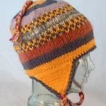 Bonnets d'hiver à rabats pour les oreilles, tricotés à la main, 100% laine, avec motif à carreaux et broderie artisanale, pour un usage décontracté, en couleurs personnalisées - Product Image 2