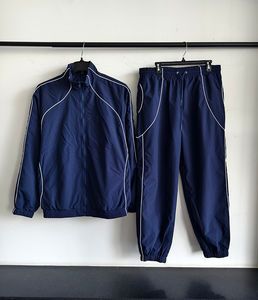 Conjunto Deportivo Personalizado de Invierno con Parches y Rayas, Chaqueta con Capucha y Cordón Ajustable, Pantalones de Felpa de Poliéster y Algodón para Hombre - Product Image 2