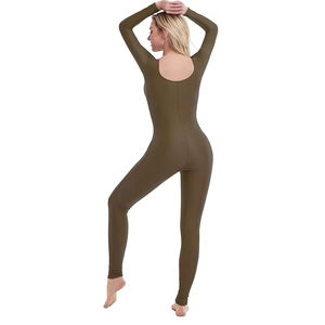 Combinaison de fitness pour femme, coupe ajustée, taille haute, en tissu extensible léger, fabrication de haute qualité. - Product Image 6