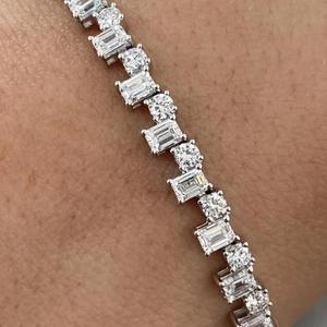 Emerald & Round Cut Diamond Tennis Bracelet <b>Solid</b> <b>Gold</b> Alternating Link Bracelet Luxury Wedding Jewelry Elegant Bracelet For Her - Product Image 2