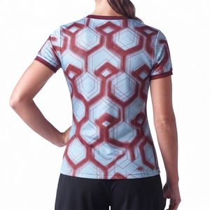 Hauts d'entraînement durables avec coutures renforcées, protection UV, coupe confortable, vêtements de sport modernes, hauts d'entraînement respirants pour femmes - Product Image 2