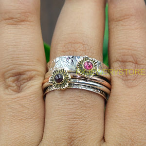 แหวนเงินแท้ 925 ประดับโกเมนสีแดง ดีไซน์หมุนได้ บรรเทาความวิตกกังวล แหวนนิ้วโป้ง แหวนลายตอก ประดับด้วยทองเหลืองและทองแดง - Product Image 2