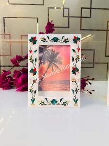 Marco de Fotos de Mármol Hecho a Mano Único con Incrustaciones, Diseño Personalizable para Decoración del Hogar - Product Image 4