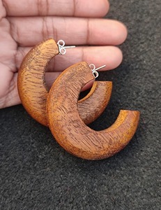 Boucles d'oreilles en bois au design robuste, construction solide, finition lisse, prix d'usine en gros - Product Image 4