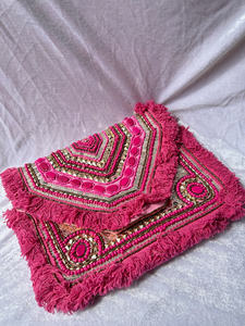Bolso de Mano Tribal Hecho a Mano con Cuentas Rosas, Bordado de Espejo y Bordes con Flecos, Bolso Textil Bohemio para Festivales - Product Image 3