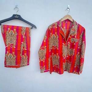 Conjunto de Pijama de 3 Piezas con Estampado de Tigre para Mujer, Manga Corta, Cuello Camisero, Pantalón Largo, Tejido 100% Algodón, Ropa de Dormir Suave y Moderna para Primavera - Product Image 2
