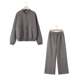 Ensemble 2 pièces pour femme : Blouson bomber rétro uni zippé et pantalon ample en velours à taille haute avec lacets - Product Image 3