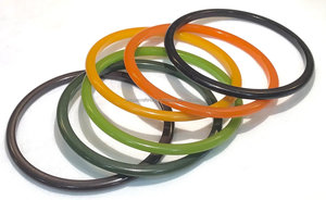 Collection de bracelets en résine colorée | | Bracelets manchette faits à la main et brillants pour un style bohème chic et une mode tendance | | - Product Image 3