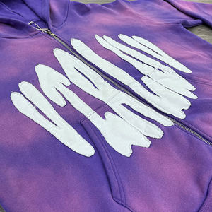 Conjunto de Sudadera con Capucha Oversize y Pantalones Acampanados con Pedrería Personalizado OEM - Product Image 2