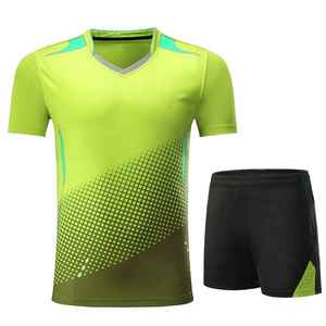 Ensemble de vêtements de tennis et de badminton personnalisés de haute qualité, tissu à séchage rapide, impression numérique intégrale, maillot et short - Product Image 4
