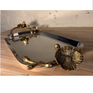 Plateau de service en métal doré pour la décoration de table, produit le plus vendu, plateau de service personnalisé pour les desserts ou les aliments - Product Image 2