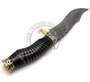 Cuchillo Bowie de Acero de Damasco Personalizado de Alta Calidad al por Mayor, Cuchillo de Hoja Fija Coleccionable para Caza con Mango de Latón y Cuerno de Toro - Product Image 4