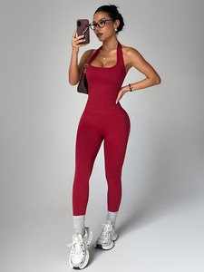 Ensemble de sport sans couture à compression 2 pièces : Crop top sportif à panneau graphique asymétrique et pantalon de yoga élastique amincissant - Product Image 1