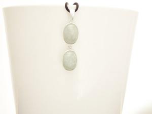 Boucles d'oreilles en jade vert clair naturel, argent sterling, pierre de guérison, minimaliste, véritable pierre précieuse de jade, bijoux modernes - Product Image 3