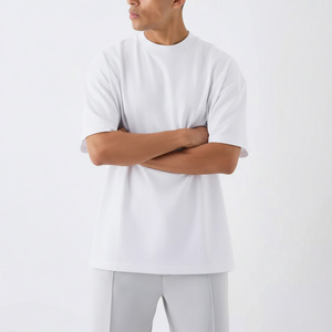Camiseta Blanca Oversize de Algodón para Hombre, Manga Corta, Cuello Redondo, Diseño con Letras Estampadas, Estilo Casual Urbano, Logotipo Frontal y Precios Bajos - Product Image 3