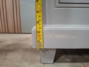 ตู้เก็บของไม้สักพรีเมียม ดีไซน์ขอบไม้ธรรมชาติ - Product Image 4