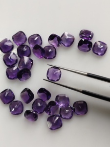 Ametyste africaine naturelle 7MM taille coussin violet, pierre précieuse de qualité supérieure pour la fabrication de bijoux - Product Image 6