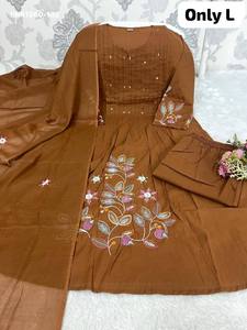 Proveedor de la colección Kurti-Bottom y Dupatta de algodón puro de alta calidad con detalles Pintex, fabricante de moda femenina de la India. - Product Image 5