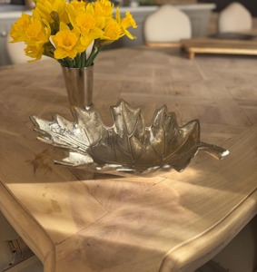 Golden Leaf Shape Stainless Steel Modern Durable Decorative Bowl Set Perfect Table Centerpiece Home Decor And Serving Dry Fruit - Product Image 2