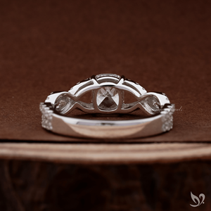 แหวนเพชรทรงยาว 1 กะรัต ดีไซน์ไขว้ประดับเพชรแบบพาเว่ รับรองโดย IGI ตัวเรือนทองคำขาว 10K - Product Image 3