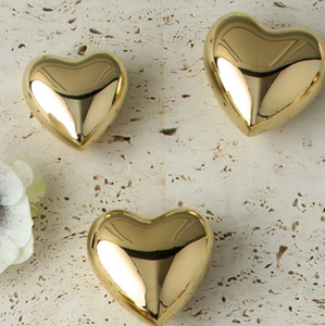 Prensapapeles multifuncional en forma de corazón de latón con acabado dorado pulido de alta calidad, hecho a mano. - Product Image 1