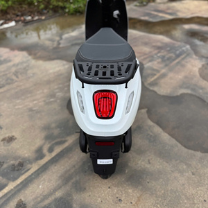 Porte-bagages arrière de type plaque pour VinFast Evo Grand, pièces et accessoires de moto |   M-Biker - Product Image 2