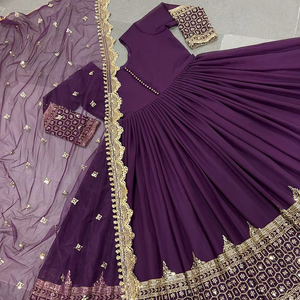 Nuevo Conjunto de Pantalón y Dupatta de Georgette de Zorro Puro para Fiesta de Diwali, Diseño Exclusivo, Sin Arrugas y Reversible - Product Image 1