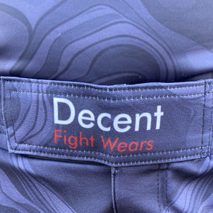 เสื้อคอมเพรสชั่นแขนยาวผู้ชาย พิมพ์โลโก้ได้ แห้งเร็ว ป้องกันการระคายเคือง เหมาะสำหรับศิลปะการต่อสู้ ออกกำลังกาย กระชับกล้ามเนื้อ - Product Image 5