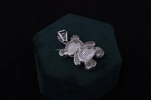 Pendentif unisexe personnalisé en forme de visage d'ours, plaqué rhodium, argent sterling 925, moissanite, style hip-hop, pour cadeaux d'anniversaire - Product Image 4