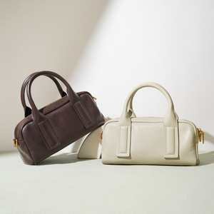Bolso de bowling clásico de cuero genuino marrón con cierre de cremallera, dos asas, bolso de mano para mujer, bolso de uso diario de cuero. - Product Image 6
