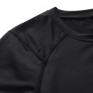 Haut de compression pour homme avec design réversible, technologie de séchage rapide écologique et service OEM de logo personnalisé - Product Image 6