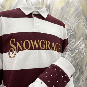 เสื้อเชิ้ต Snowgrace ลายทาง ระบายอากาศได้ดี ปักโลโก้ คอวี ปกพับได้ ใส่ได้ทั้งชายและหญิง ทรงหลวม ใส่สบายทุกฤดู - Product Image 6