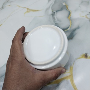 ชามเซรามิกทรงกลมสีขาวเคลือบเงาคุณภาพพรีเมียม เหมาะสำหรับใส่ซีเรียล บะหมี่ ของว่าง และซอส - Product Image 2