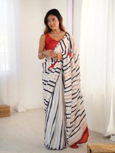 Hermoso Saree de Chinnon con Estampado Floral y Bordado de Espejo, con Blusa Sin Coser, para Mujer - Product Image 5
