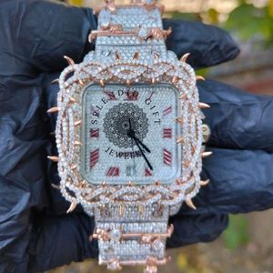 Reloj de Cuarzo Cuadrado con Pedrería para Mujer, Regalo Espléndido, Esfera Analógica con Números Romanos, Cristal de Zafiro, Cierre de Mariposa - Product Image 5