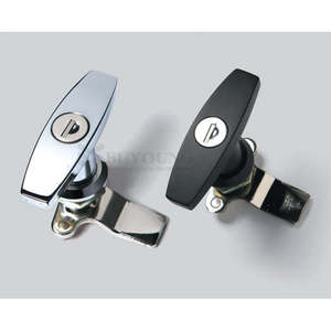 BUYOUNG Serrure de meuble à poignée poussoir avec poignée confortable Disponible en noir (BYMS101-1-1-BK) Chrome (BYMS101-1-1-CR) - Product Image 1