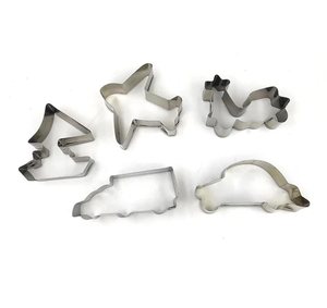 Emporte-pièces en acier inoxydable en forme de scooter, voiture, camion, bus, couleur argent, meilleur prix - Product Image 1